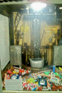 1931 Mutoscope Iron Claw Prize Digger Arcade Machine Works! (Pick-Up in Indy)