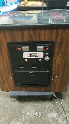 1983 Midway Budweiser Bud Tapper Cocktail Table Video Arcade Machine