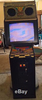1986 Atari 720 Degrees Skateboarding Video Arcade Machine