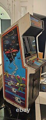 ATARI Black Widow Arcade Classic 1982 RARE Vector Monitor, ORIGINAL Cabinet