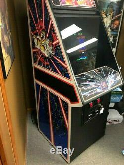 ATARI TEMPEST Coin-Op Video Arcade Game Machine Original vintage Serviced Works
