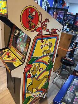 Arcade machine Original Atari Kangaroo, nice