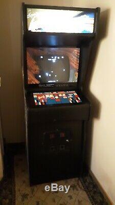 Asteroids arcade machine