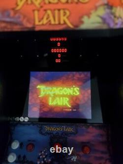 BRAND NEWDragons Lair RepliCade New Wave Toys 1/6 Scale Arcade Machine Cabinet
