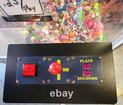 Bean Pets Candy or Ducks Claw Crane Prize Redemption Arcade Machine WORKING