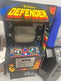 Beautiful Arcade Machine Original 1981 Williams Defender, Restored