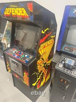 Beautiful Arcade Machine Original 1981 Williams Defender, Restored