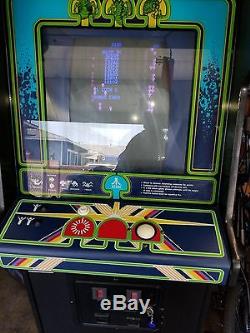 Centipede Arcade Machine Game (All Original)