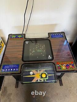 Classic 1980 Original Atari Centipede Cocktail Arcade Game 2 players works well