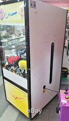 Clean Sweep Claw Crane Prize Machine CS42 Made in USA By Smart Ind. WORKS GREAT