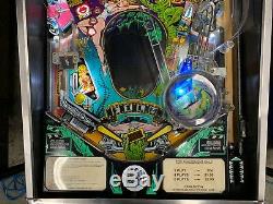 Creature from the black lagoon pinball machine by bally Arcade Game