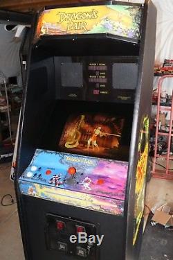 DRAGON'S LAIR Arcade Machine 1983. Dragons Lair