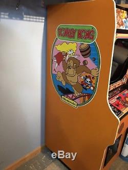Donkey Kong Arcade Machine Vintage Full Size working orange cab
