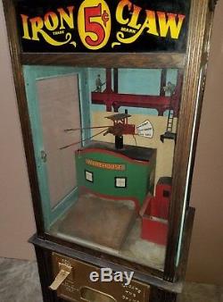 Exhibit Supply Iron Claw Digger / Crane, Arcade, Coin-op Machine