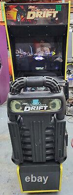 Fast and Furious DRIFT Deluxe Sit Down Arcade Driving Video Game Machine 32 LCD