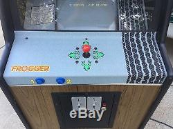 Frogger Arcade Game Nice Original Machine