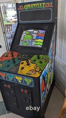Gauntlet II 4-Player Arcade Machine Video Game Atari With Original 1985 Cabinet