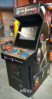 Killer Instinct Full Size Fighting Arcade Video Game Machine - 22 LCD Monitor