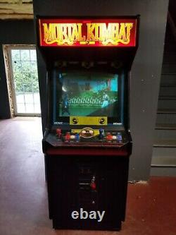 Mortal Kombat video arcade machine FULL SIZE