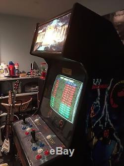 Mortal kombat ii arcade machine