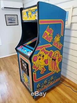 Ms. PacMan Arcade Machine, Upgraded to 60 arcade games