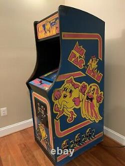 Ms Pacman Vintage 1980s Original Full Size Upright Arcade Machine (Works Great!)