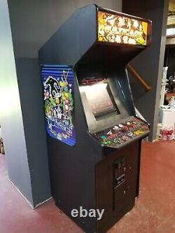 Multicade Arcade Machine plays 60 classic games Ms Pacman, galaga, donkey Kong