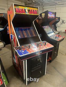 NBA JAM ARCADE MACHINE by MIDWAY 1998 (Excellent Condition)