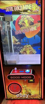 NEW. Plush Prize Claw Crane Arcade Game Machine NEW Bill Operated. HOT