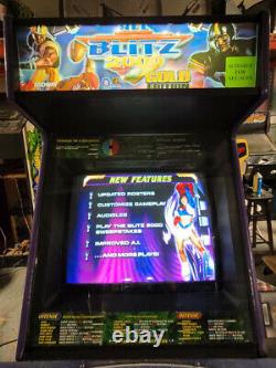 NFL Blitz 2000 4 Player Arcade Video Game Machine (Midway) WORKS GREAT