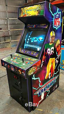 NFL Blitz 2000 Gold 2 Player Arcade Video Game Machine WORKING GREAT