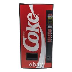 New Wave Toys 16 Scale Coca-Cola Classic Replica Vending Machine Mini Fridge