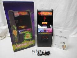 New Wave Toys Replicade Dragons Lair 1/6 scale 12 Arcade Machine