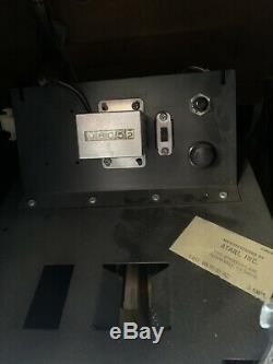 Original Atari Quantum Vector XY arcade Machine