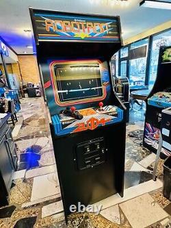 Robotron 2084 Arcade Game-Lots of New Parts, LCD Monitor, Coin Operated Machine