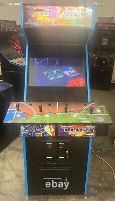 SHOWTIME/BLITZ ARCADE MACHINE by MIDWAY 2000 (Excellent Condition)