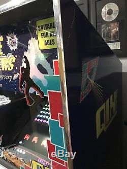 Space Invaders/ Qix Silver Anniversary Arcade Video Multi Game Machine