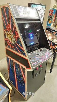 TEMPEST Atari Vintage 1981 Arcade Cabinet 3035