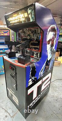 TERMINATOR 2 Judgement Day 2 Player Shooting Arcade Video Game Machine! T2#2