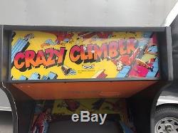 Taito crazy climber classic coin op arcade machine