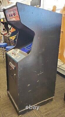 Tournament Arkanoid 1987 Arcade Cabinet with Updated LCD Screen