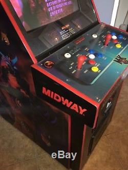 Ultimate Mortal Kombat 3 Arcade Machine