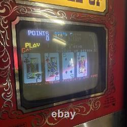 Vintage DOUBLE UP POKER Video Arcade Game with Wood Finish Takes Tokens