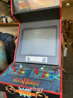 Vintage Mortal Kombat 2 II Arcade Machine midway 1993