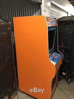 Vintage/Original Donkey Kong Arcade Machine Working Condition