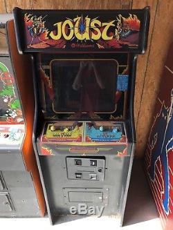 Williams Joust Non-Working Arcade Machine Complete PCB All Original Cabinet