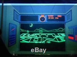 Working Atari BATTLEZONE upright arcade vector XY video game coin-op machine