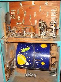 1950 Machine D'arcade Animée De Soucoupes Volantes Du Mutoscope International Rare & Space Theme