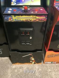 Arcade1up Dragon's Lair Exclusive Arcade Machine Riser Light-up Marquee 3 Jeux