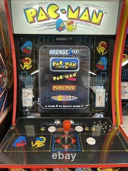 Arcade1up Pac-man 4 Cabinet De Jeu Riser Personnalisé Et Tabouret. Pickup Local Seulement S'il Vous Plaît